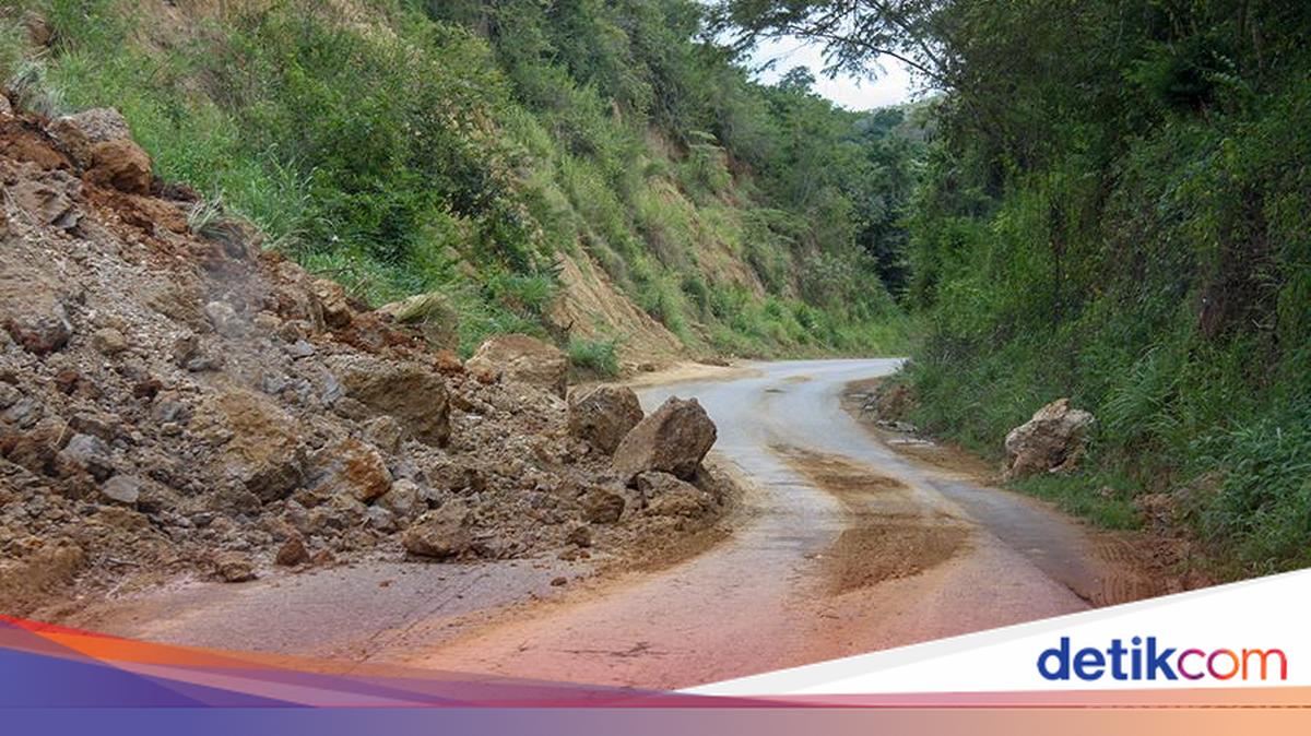 3 Districts in Sukabumi Regency hit by floods and landslides after heavy rains