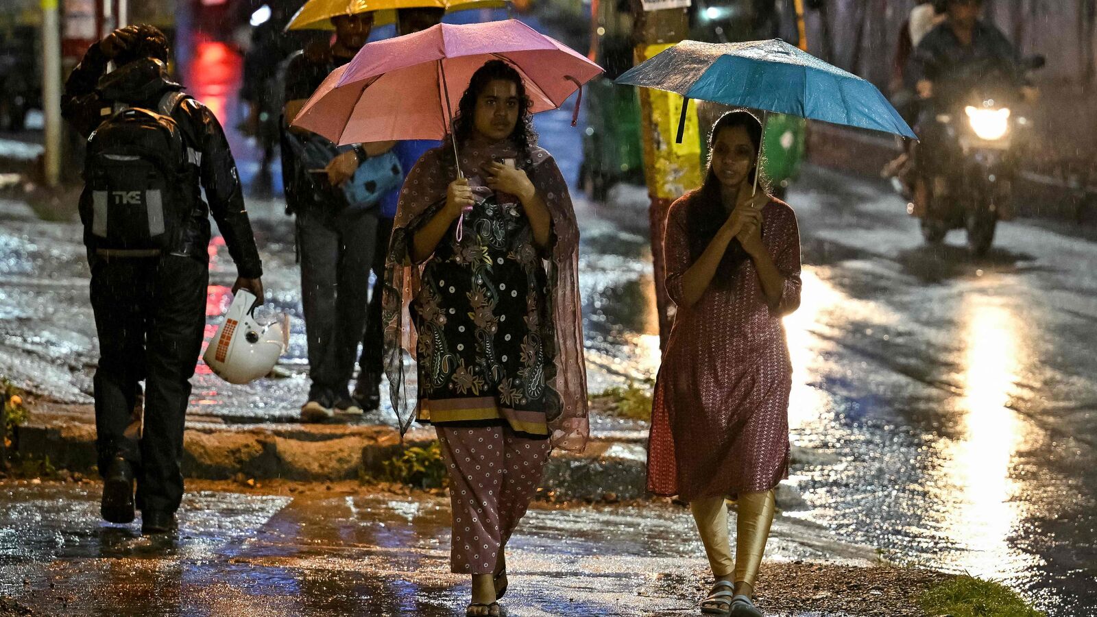 Bengaluru to witness heavy rains as IMD issues warning for these districts