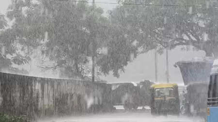 Heavy rains in Kerala: Schools and colleges closed in four districts, red and orange alert issued