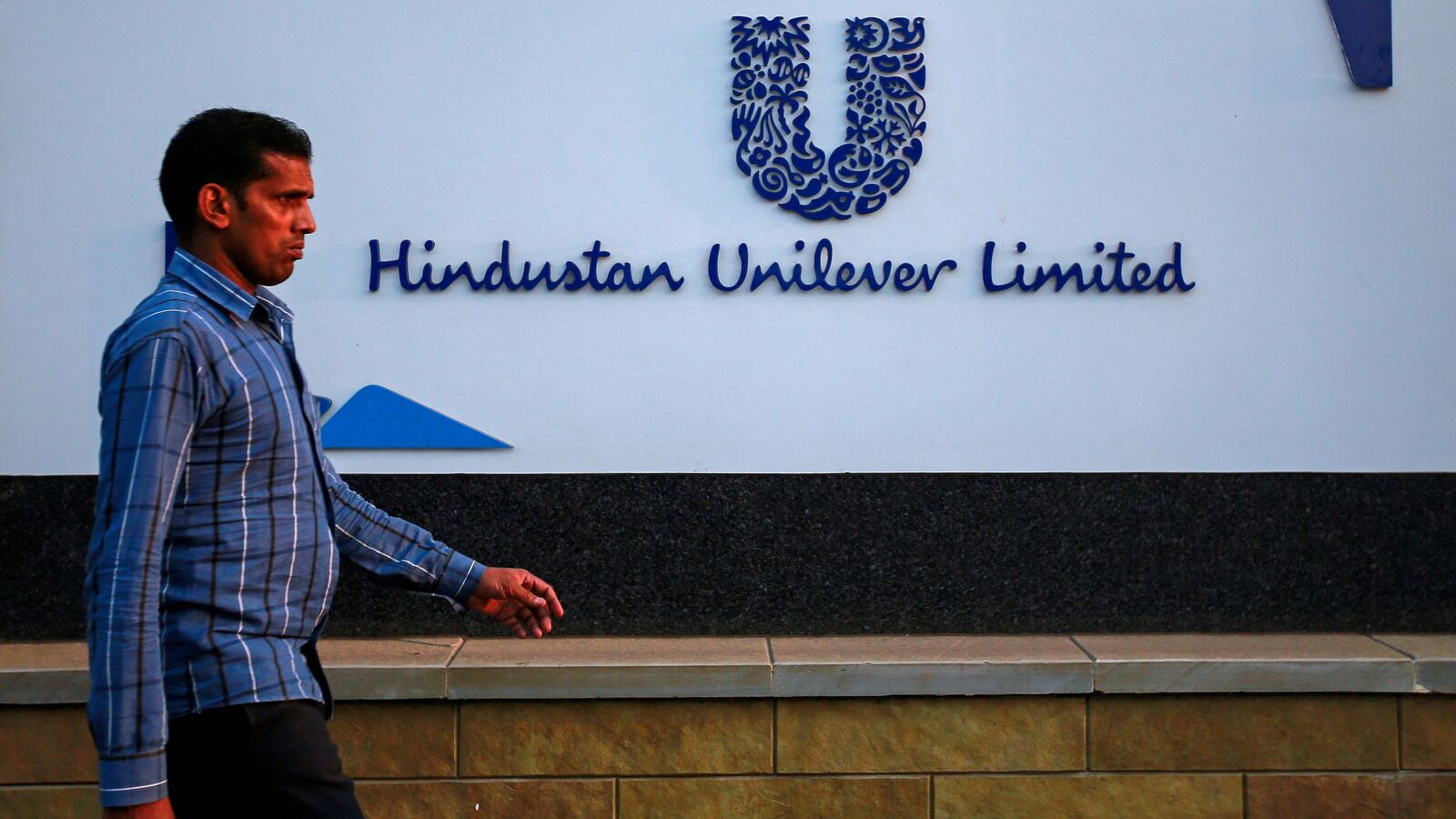 HUL Q2 Preview: Spotlight on GST transition, flat growth, new CEO