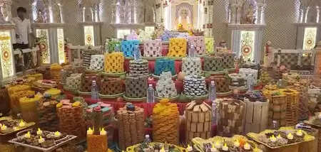 Rajkot: Maha Annakoot festival organized at BAPS Swaminarayan Temple, more than 1500 dishes were served.