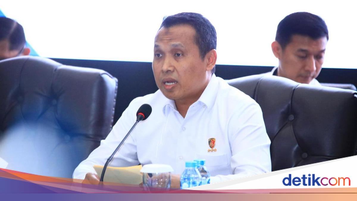 Head of Criminal Investigation Department warns the internal police about drugs, ensures that firm action is taken