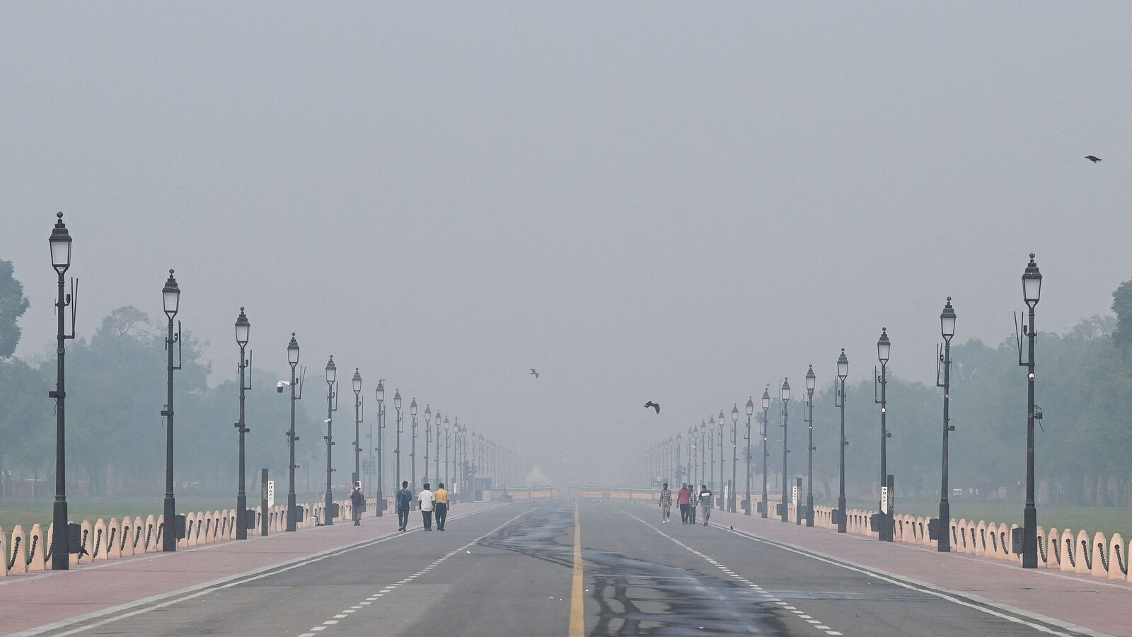 ‘Monitor AQI, wear N95 mask – Dr Randeep Guleria, former director of AIIMS Delhi, shares tips to reduce air pollution risks