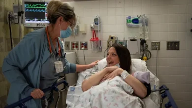 Direct skin-to-skin contact after birth improves lactation and the health of babies