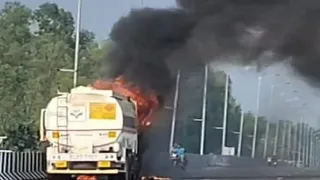 Oil tanker caught fire on Delhi-Dehradun greenfield highway, people left their homes in fear – Saharanpur news Oil tanker caught fire on delhidehradun greenfield highway