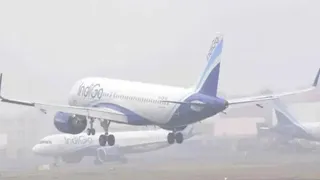 Planes going from Kolkata to Srinagar made an emergency landing at the Varanasi airport following reports of a fuel leak.
