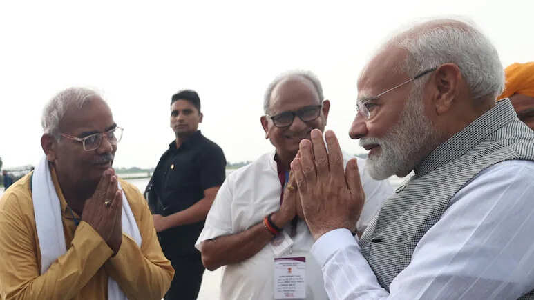 Teacher had earlier cursed the Education Minister and Prime Minister on YouTube, Giri Gaaz; There are also allegations of insulting the Bishnoi community