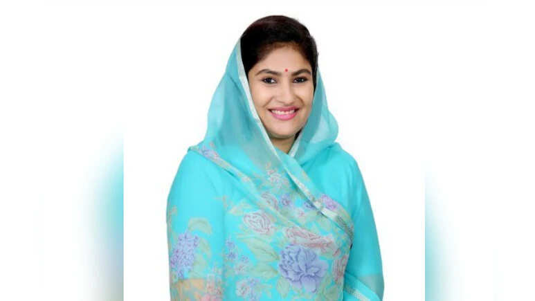 Rajsamand BJP MLA Deepti Maheshwari’s car accident, severe injuries to ribs