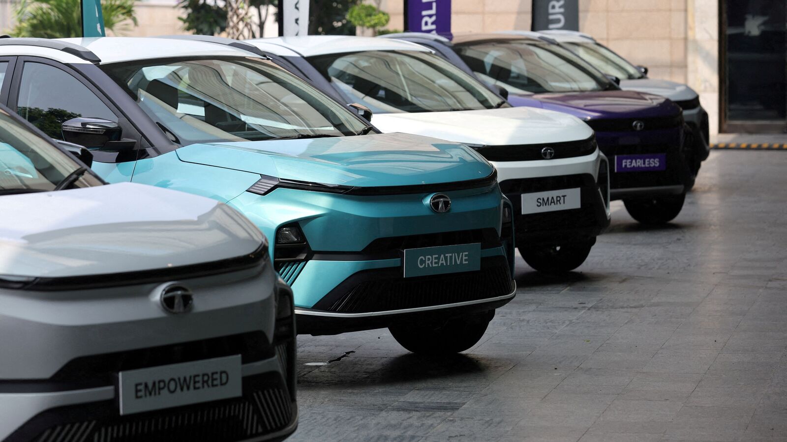 Tata Nexon helps the OEM achieve festive season sales record: Top 5 reasons that make this SUV so attractive to consumers