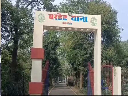 Jharkhand: Dead body of girl found in government school in Sahibganj, fear of murder after rape.