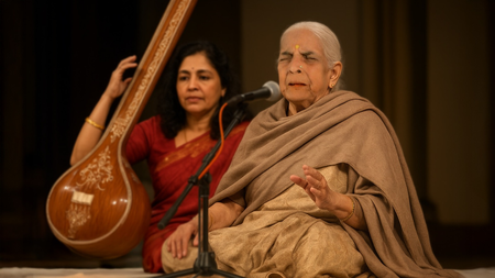 Got recognition by singing in place of Pandit Omkarnath Thakur, knows the story of Girija Devi