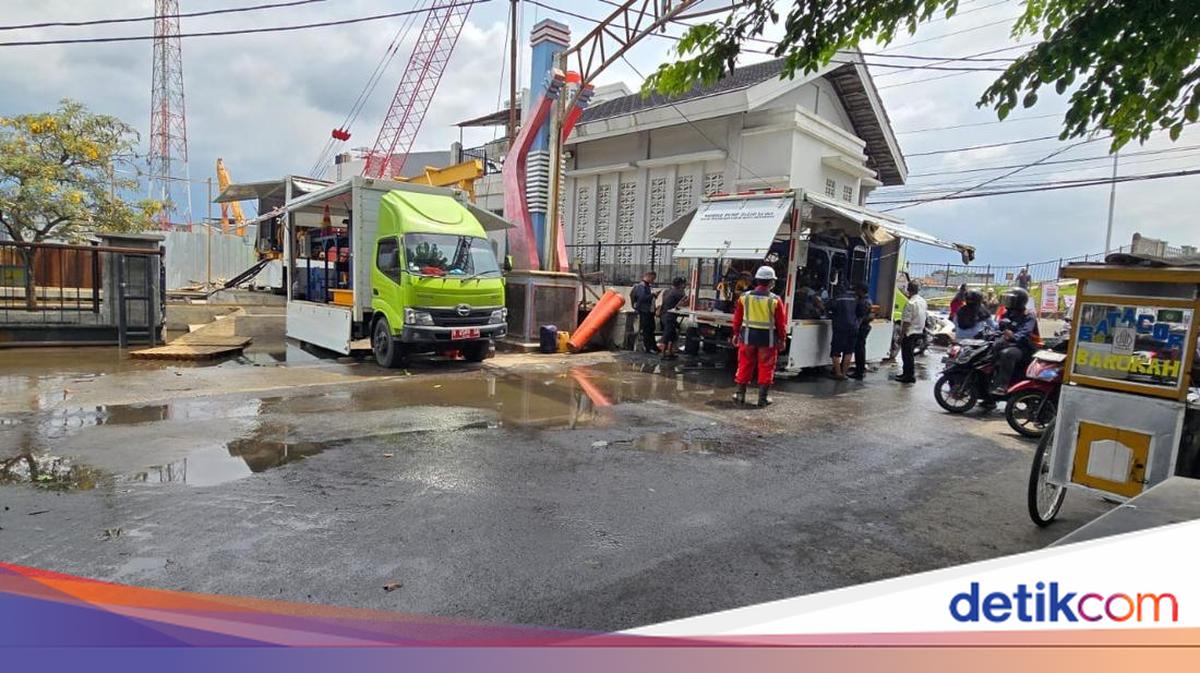 Semarang City Public Works Department maximizes pumps to overcome floods