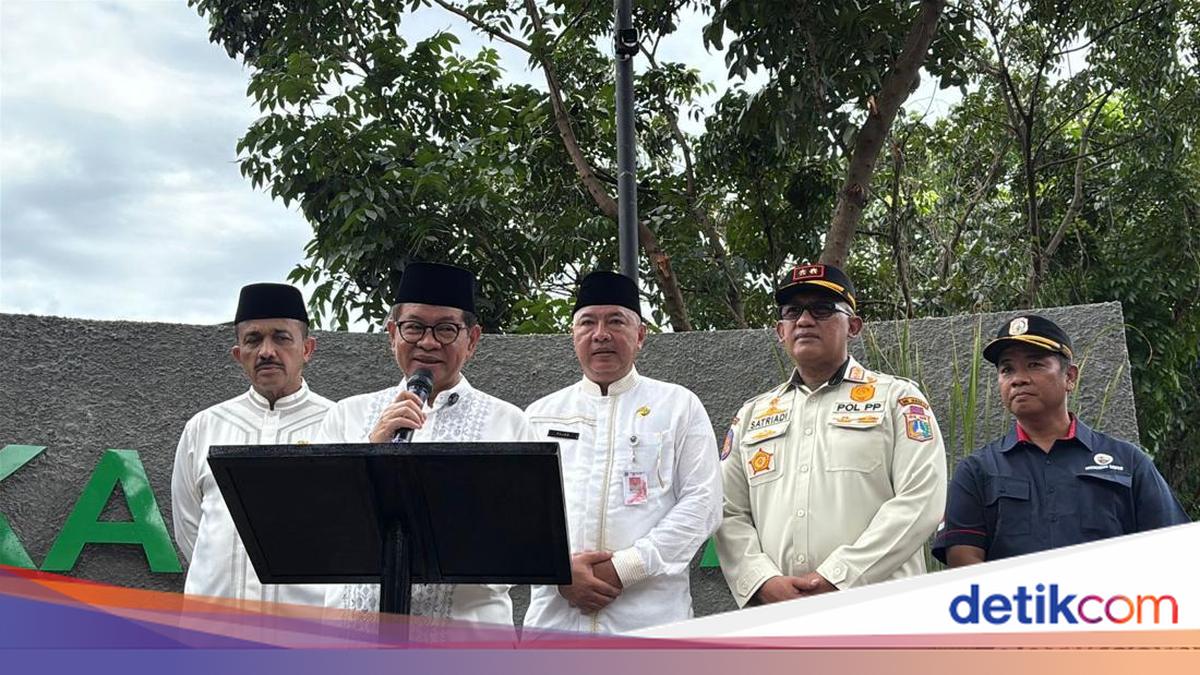 Pramono calls for all roads under the Jakarta toll road to be greened into public spaces