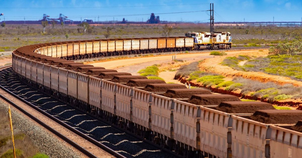 Iron price is under pressure with the support level at $100 being shaken