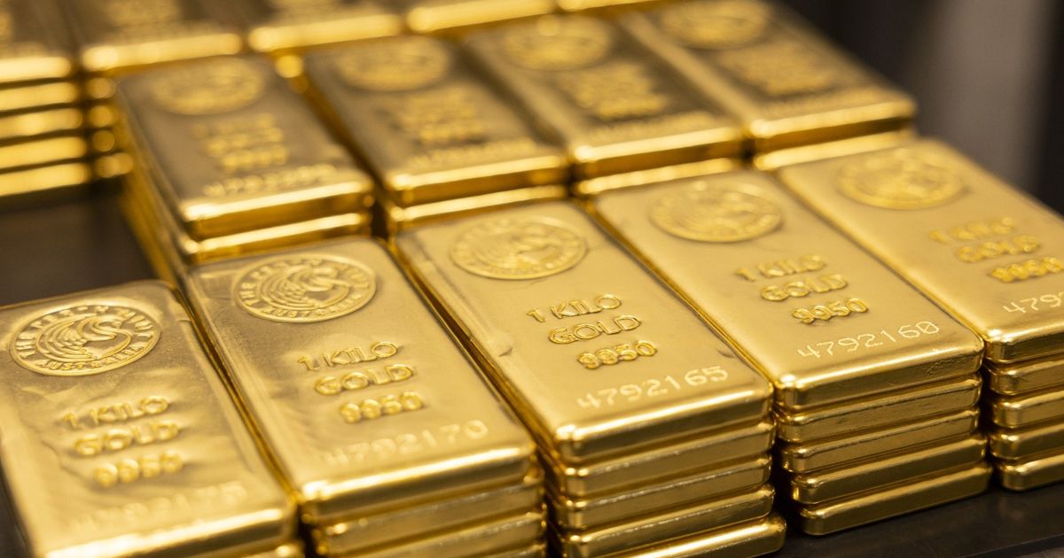 Gold and bonds are on track for record flows this year