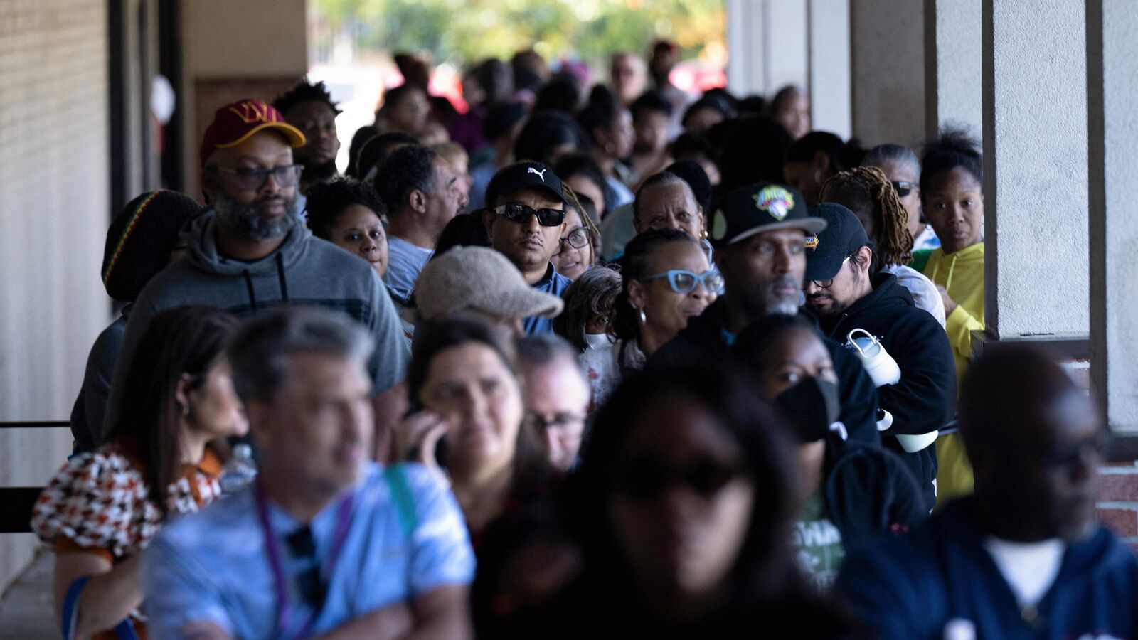 Video: Americans line up for free meals as shutdown threat sparks ‘no food aid November’ fears