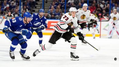 Chicago Blackhawks trade Lukas Reichel to Vancouver Canucks for 2027 fourth round pick