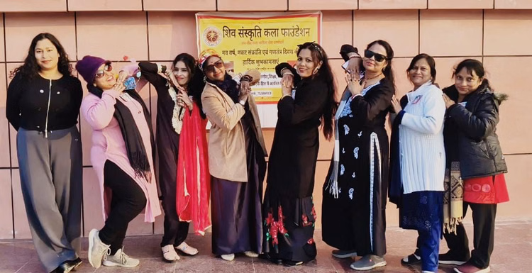 Women Danced In The Retro Reel Gathering - Lucknow News