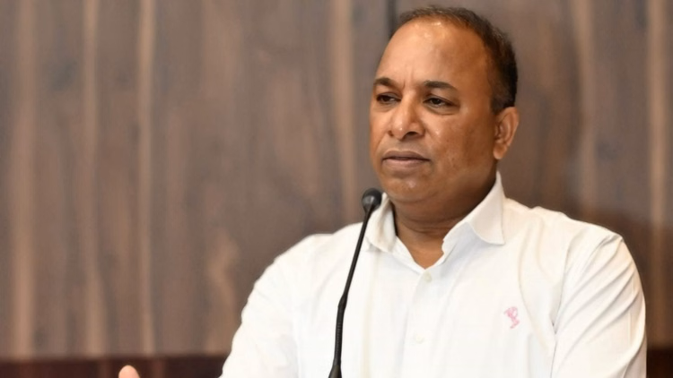 Bcci:भारत ए टीम के दौरों को आसान बनाने पर बीसीसीआई का ध्यान, बोर्ड अधिकारियों ने सीओई के कामकाज का लिया जायजा - Bcci Top Brass Took Stock Of The Operations At Its Centre Of Excellence Need To Streamline India A Tours