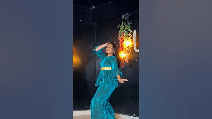 Shararat - #udsindia #shortsfeed #ayeshakhan #dance #newsong #shararat #trending - English