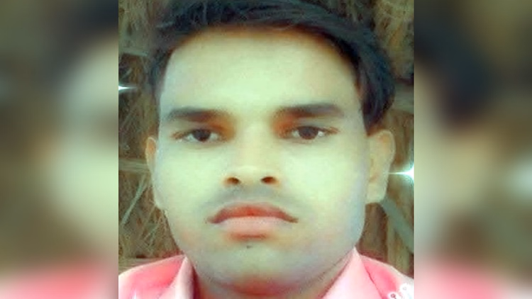 Up News:शाहजहांपुर में बेटे के जन्म से एक घंटा पहले पिता की मौत, हाईवे पर हुआ दर्दनाक हादसा - Man Died In Road Accident An Hour Before His Son Was Born In Shahjahanpur