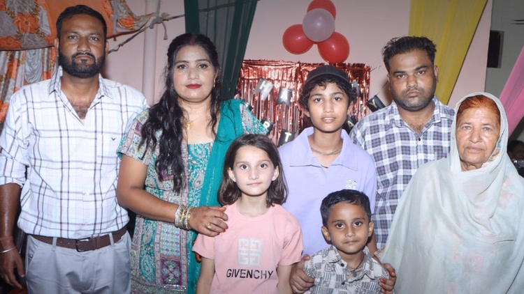 यूपी में रेलवे टेक्नीशियन का मर्डर:अंबाला के रहने वाले थे दीपक... गला काटा, शरीर पर भी चोटों के निशान - Railway Technician Murdered In Baghpat Of Up Deepak Was A Resident Of Ambala