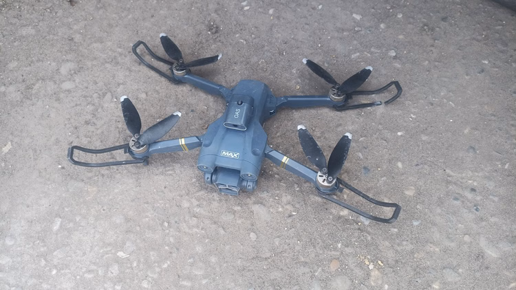 Jammu:जम्मू के गोरखा नगर में घर की छत पर ड्रोन मिलने से मचा हड़कंप, जांच में जुटी पुलिस - Panic Erupted In Gorkha Nagar, Jammu, After A Drone Was Found On The Roof Of A House; Police Have Launched An