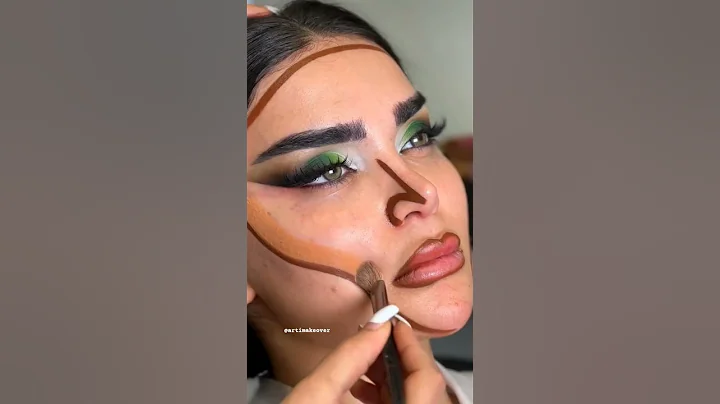 trending makeup tutorial 🔥👀😍✨#softglamlook #eyemakeup#ytshort #youtubefeed#diyhairstyle#makeup#viral - English