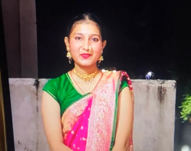 Mp:छत से धक्का देने के कारण गई प्रियंका की जान,अस्पताल में भर्ती कराकर आखिर क्यों फरार हुआ दोस्त ? - Nutan College Student Murdered, Friend Booked; Accused Still Absconding Bhopal News