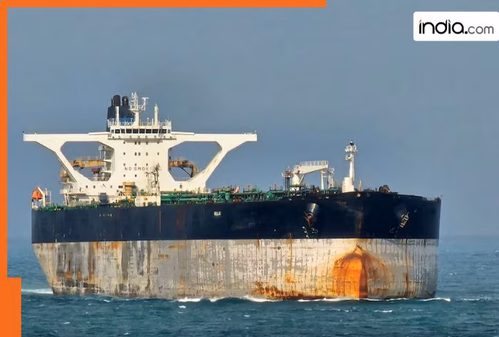 US seizes Russian oil tanker with Ukrainian citizens on it, Russians released, Zelenskyy's men held