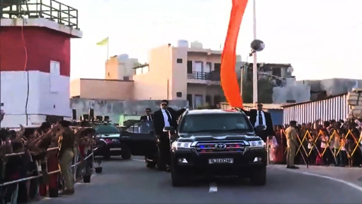 सोमनाथ में गूंजा ‘मोदी-मोदी’, स्वाभिमान पर्व पर पीएम का भव्य रोड शो, संस्कृति और श्रद्धा का संगम