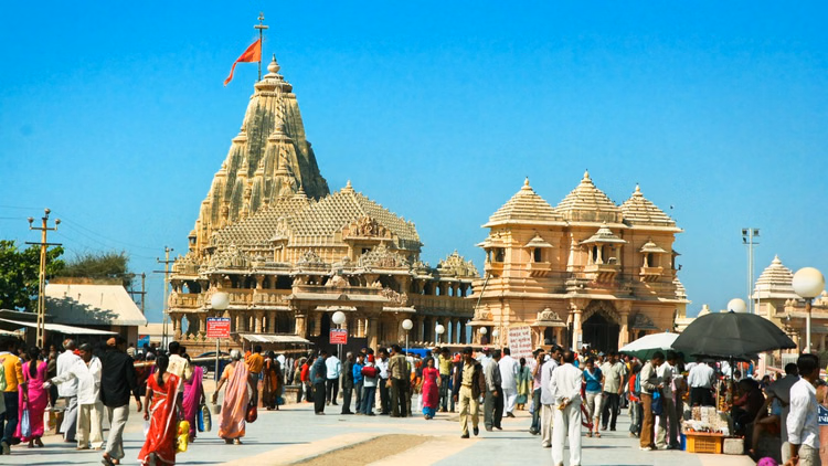 Somnath Temple Travel Plan:सोमनाथ मंदिर कैसे जाएं? रुकने के लिए चाहिए होंगे कितने रुपये, यहां जानें सब-कुछ - Somnath Swabhiman Parv How To Reach Gujarat Somnath Temple Know The Full Trip Plan In Budget