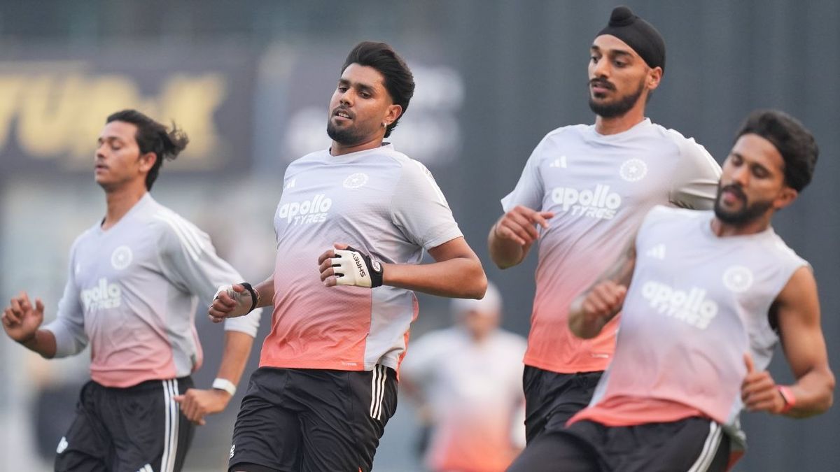 IND vs NZ 1st ODI से किन 4 खिलाड़ियों का कटेगा पत्ता, जानिए कौन-कौन होगा प्लेइंग-11 से बाहर