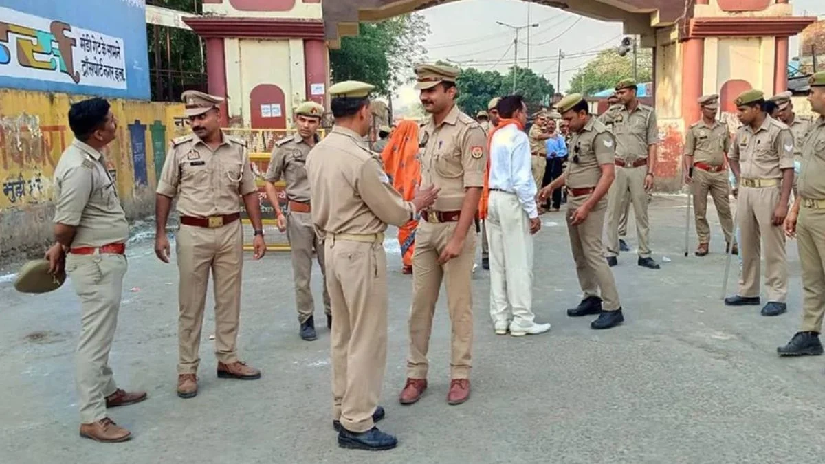 Accused arrested in Meerut Dalit daughter case Yogi government strict action was certain old cases were witnesses-मेरठ की दलित बेटी मामले में आरोपी गिरफ्तार, योगी सरकार का सख्त एक्शन तय था, पुराने मामले गवाह | Jansatta