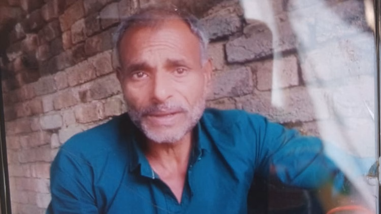 Bareilly News:सिरौली में धारदार हथियार से ग्रामीण की हत्या, पुलिस को करीबी पर शक, मृतक की पत्नी से पूछताछ - Villager Murdered With Sharp Weapon In Sirauli Bareilly