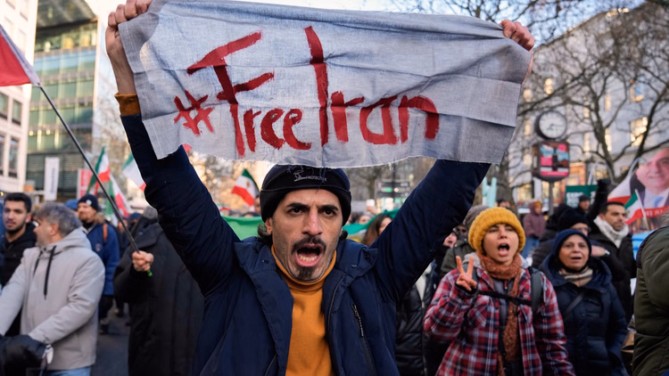 Iran Unrest:ईरान में विरोध प्रदर्शनों में मौतों का आंकड़ा 200 के ऊपर, स्थिति तनावपूर्ण जारी - At Least 203 People Have Been Killed In Nationwide Protests In Iran, With Fears Death Toll Far Higher