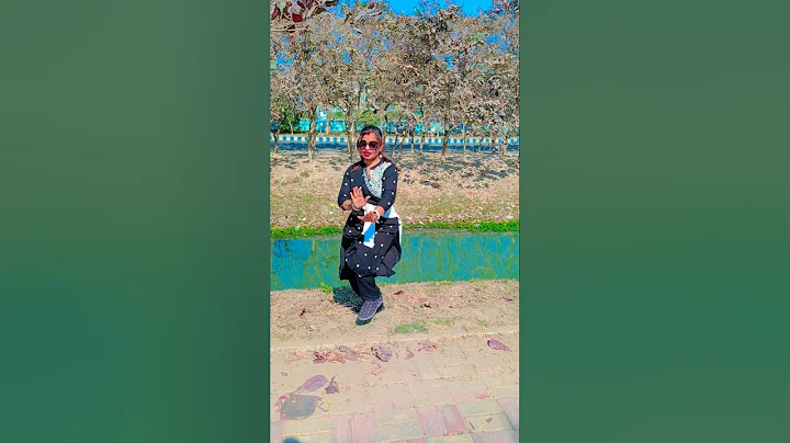 হাতঘড়িতে বেঁধে নিয়ে#viralvideo #dance #youtubeshorts