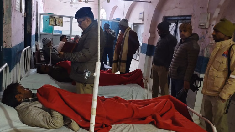 Up Encounter:जौनपुर पुलिस ने दो पशु तस्करों को दबोचा, एक को लगी गोली; इनामी तस्कर मौके से भागा - Two Cattle Smuggler Arrested In Police Encounter One Escaped In Jaunpur