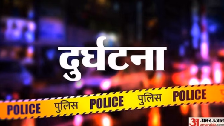 Banda Accident:वाहन की रोशनी पड़ने पर बाइक पेड़ से टकराई, तीन की मौत - Banda Accident: Motorcycle Collides With A Tree, Three Died