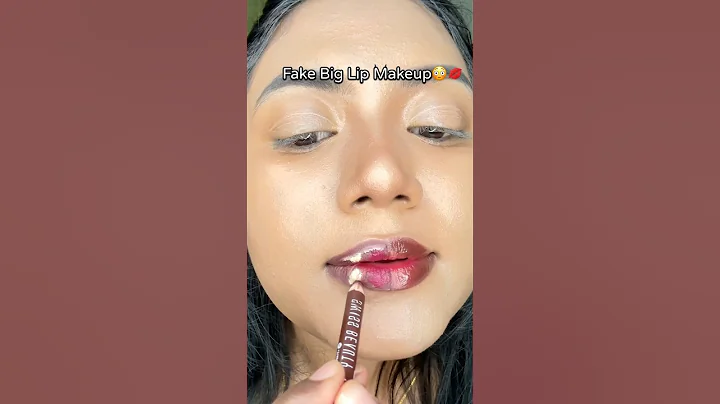 Viral Fake giant lips using makeup only 😳💋#shorts #youtubeshorts #makeuptutorial #beautyhacks