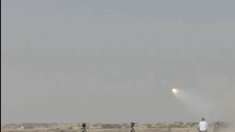 स्वदेशी मिसाइल एमपीएटीजीएम का सफल परीक्षण:दुश्मनों के टैंकों का काल बनेगी, रक्षा मंत्री ने दी बधाई, जानें खास - Indigenously Developed Mpatgm Missile Was Successfully Tested Defence Minister Rajnath Singh Lauds