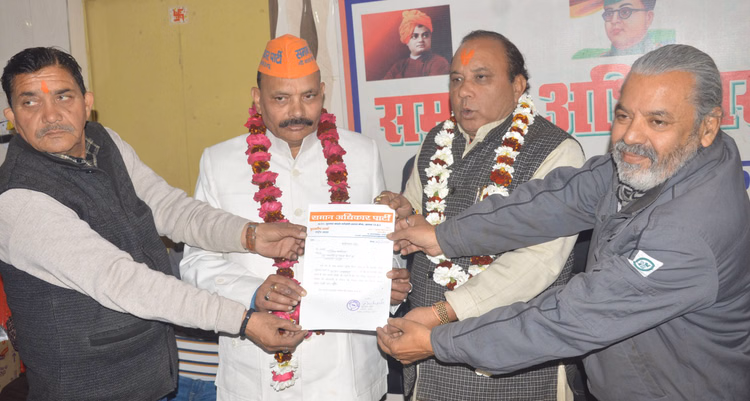 Former Adm Rajiv Pandey Became The State President Of The Party. - Agra News