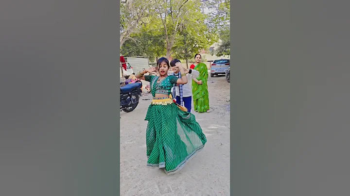 so oh so #song #short #dance 💃🏻💃🏻 - English