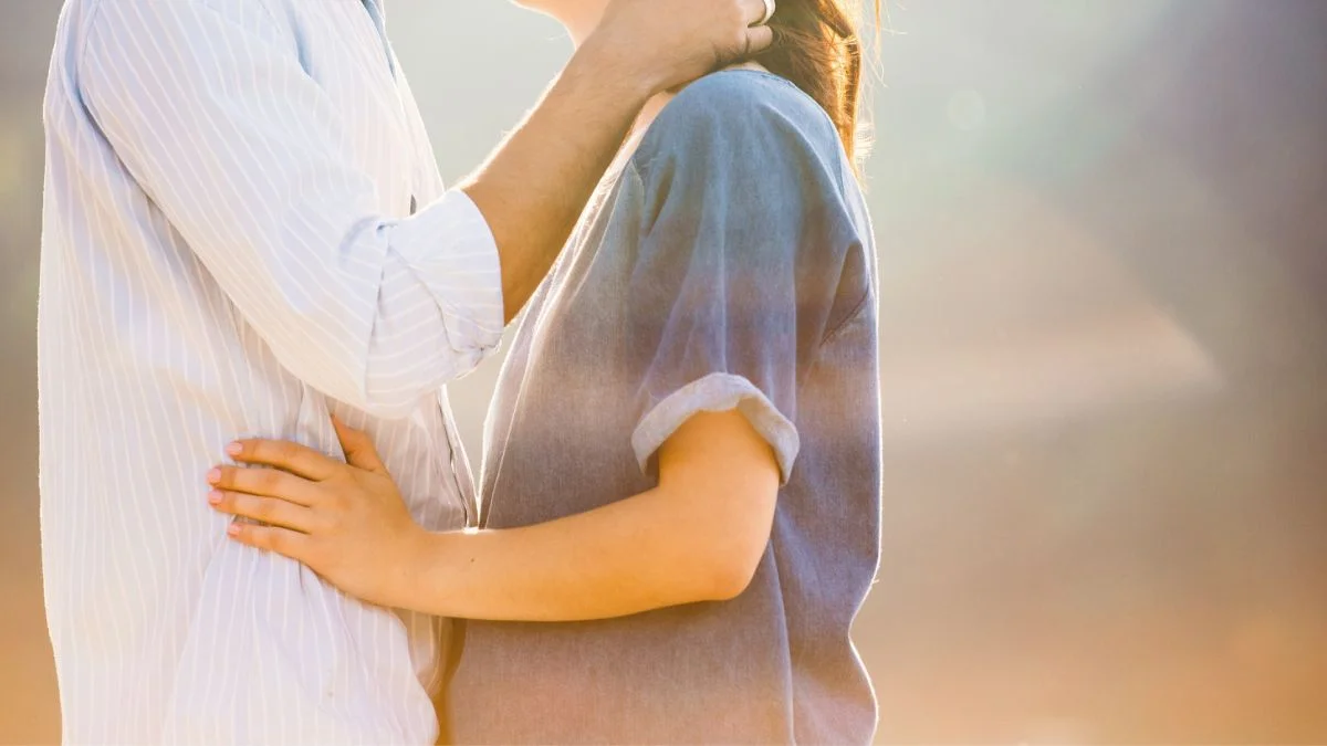 गोरखपुर : युवती ने परिवार को दी नींद की गोलियां, सोने का नाटक कर रहे घरवालों ने प्रेमी संग पकड़ा