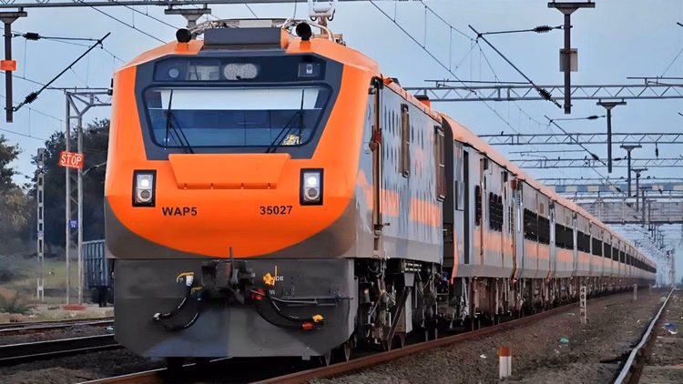 Railways:इन पांच रूटों पर एक साथ शुरु होगी अमृत भारत ट्रेनें, असम-बंगाल के इन शहरों को मिली चुनावी सौगात - Railways: Amrit Bharat Trains Will Be Launched Simultaneously On These Five Routes