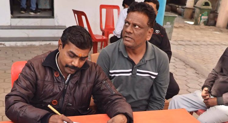 Indore News:इंदौर में जल संकट! भागीरथपुरा में सड़क खुदी, नहीं पहुंच रहे हैं पानी के टैंकर - Indore Water Hearing Bhagirathpura Road Excavation Tanker Delay