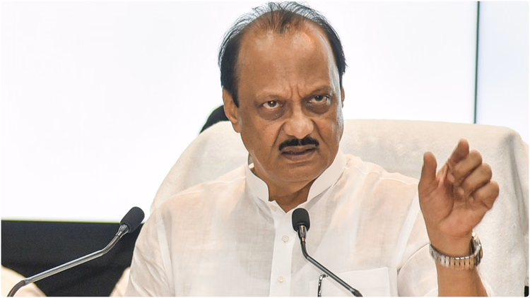 पुणे नगर निगम चुनाव:एनसीपी का प्रचार संभालने वाली कंपनी के कार्यालय पहुंची अपराध शाखा, अजित पवार ने क्या कहा? - Maharashtra: Cops Visit Office Of Pune Firm Managing Ajit Pawar's Poll Campaign On Concluding Day