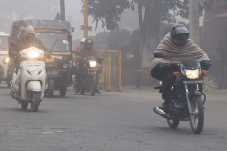 People Shivered In The Biting Cold - Yamuna Nagar News