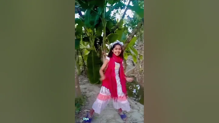 Saree Ke Fall Sa 🥰🧿#diya #dance#trending#viral #song #viralmusic#diyalifestyle #ytshorts# Diya Gayen