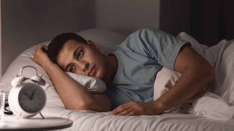 Health Tips:क्या आपकी भी स्लीप साइकिल खराब हो गई है? इन उपायों से तीन दिनों में ठीक हो सकती है नींद की समस्या - Health Tips: Sleep Cycle Disturbed How To Fix Sleep Problems In Three Days Explained